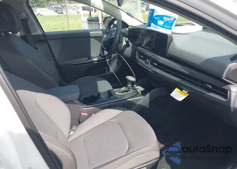 2025 Kia K4 Lx из США, поврежденный, VIN 3KPFT4DE9SE077734